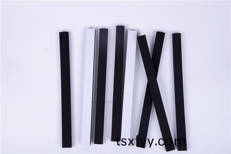 CR減震保(bao)溫條