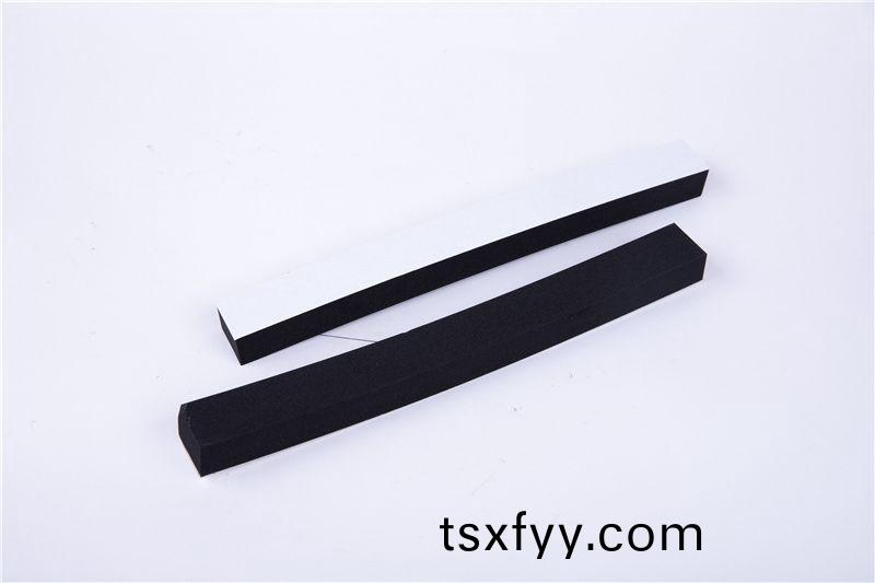 CR減(jian)震保溫(wen)條